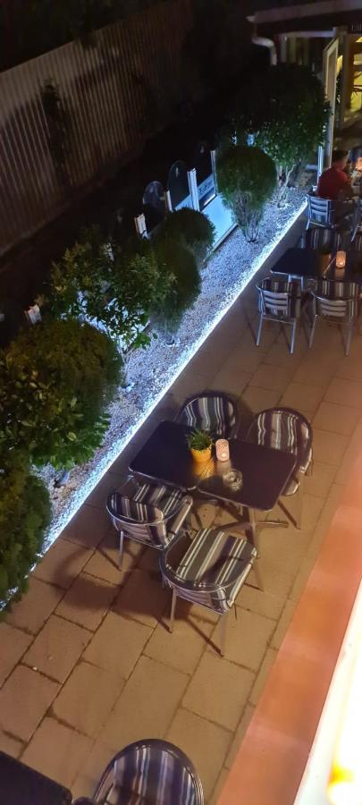 Pensiunea Zodiac Timişoara Buitenkant foto