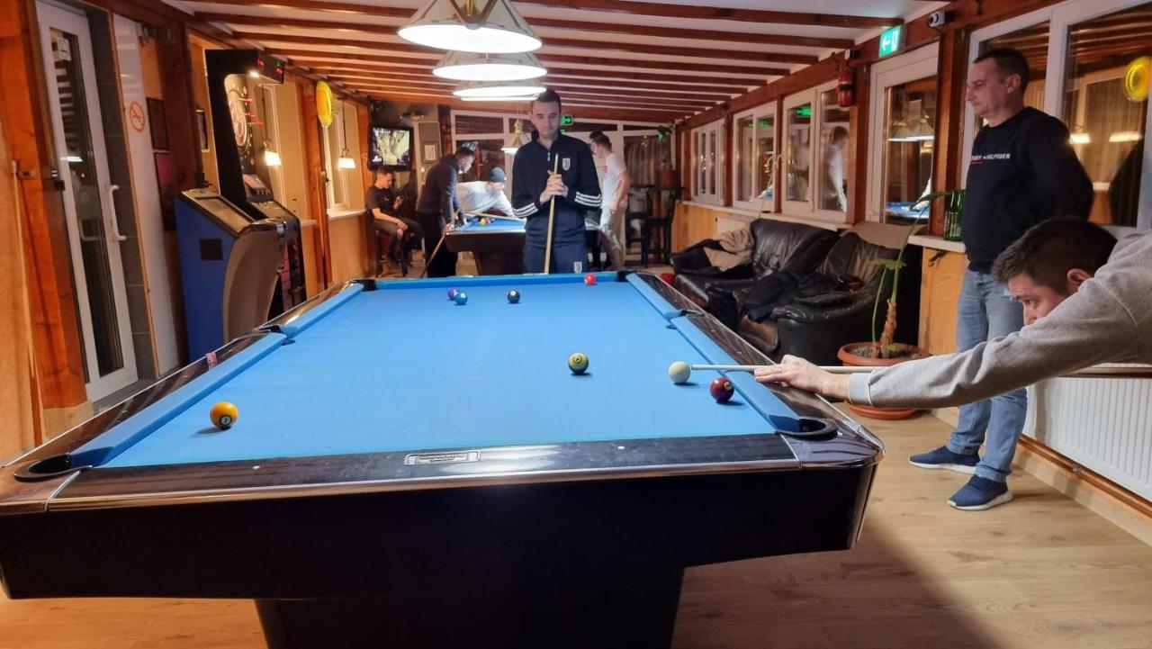 Pensiunea Zodiac Timişoara Buitenkant foto