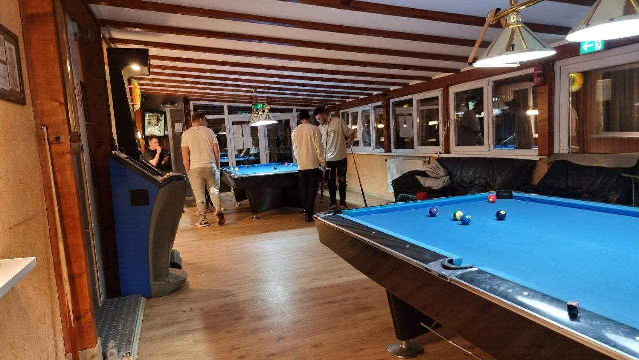 Pensiunea Zodiac Timişoara Buitenkant foto